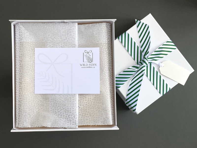 Looking for gift ideas? ladies gift box, made in Ireland, luxury Irish brands. Max Benjamin handcream.  Tipperary Crystal Necklace. Prosecco. Locally made. Perfect for corporate gift and occasion gifts .  